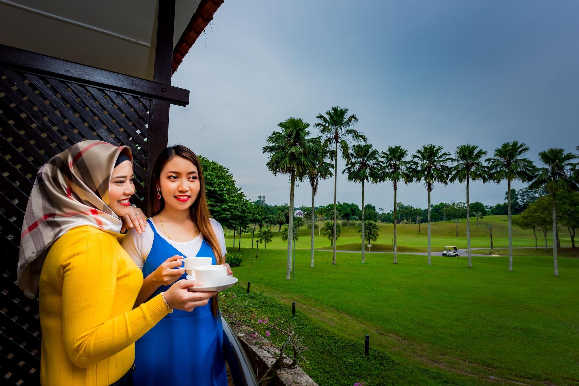 Le Grandeur Palm Resort Johor Кулай Екстериор снимка