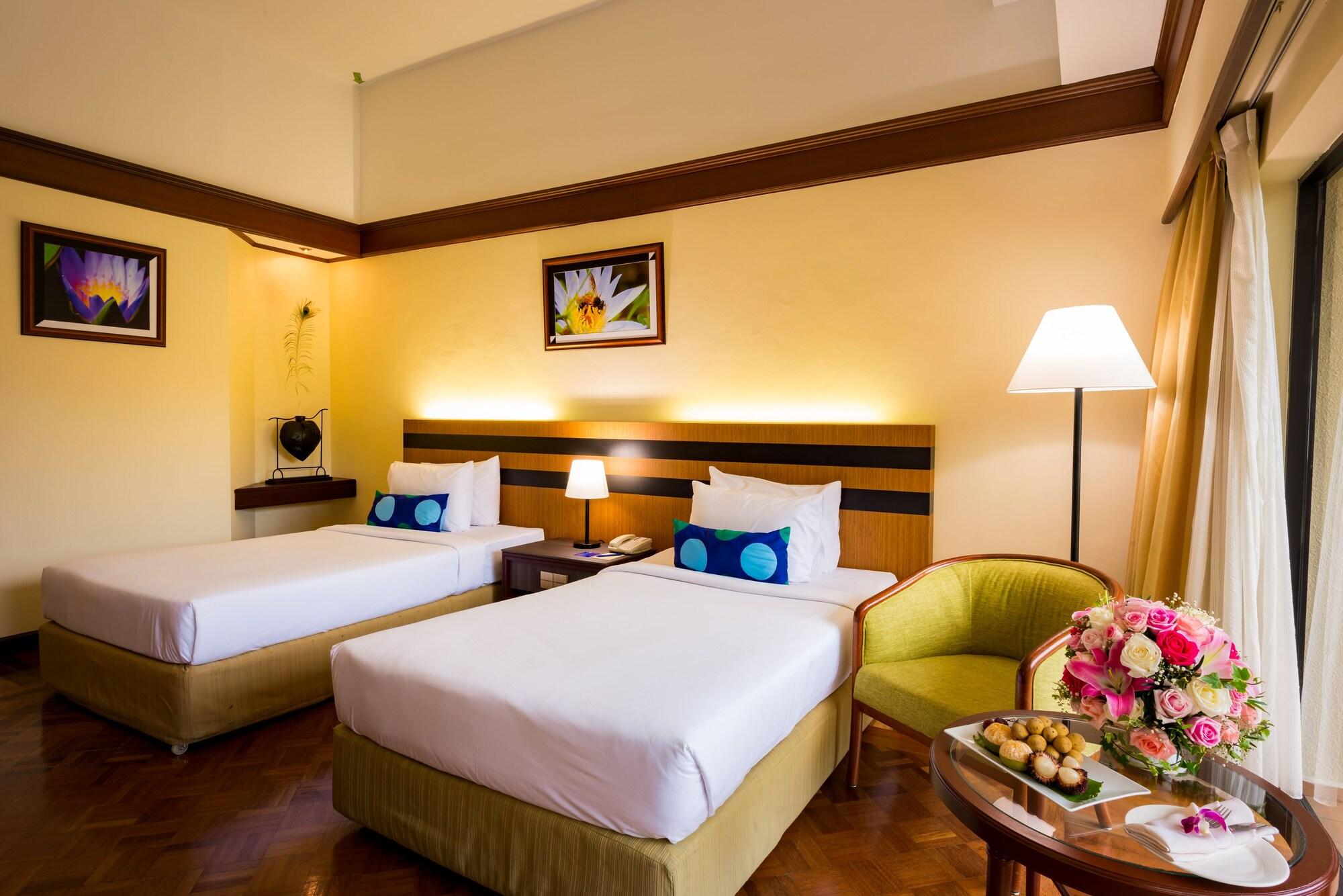 Le Grandeur Palm Resort Johor Кулай Екстериор снимка