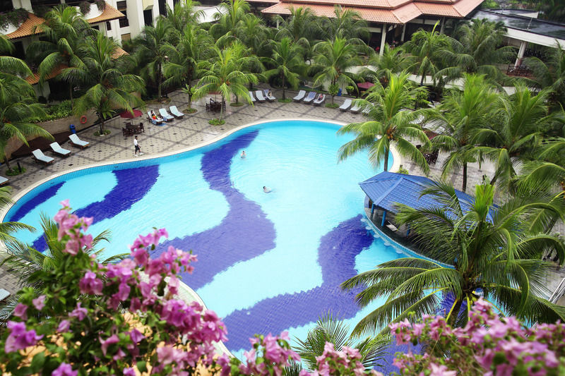 Le Grandeur Palm Resort Johor Кулай Екстериор снимка